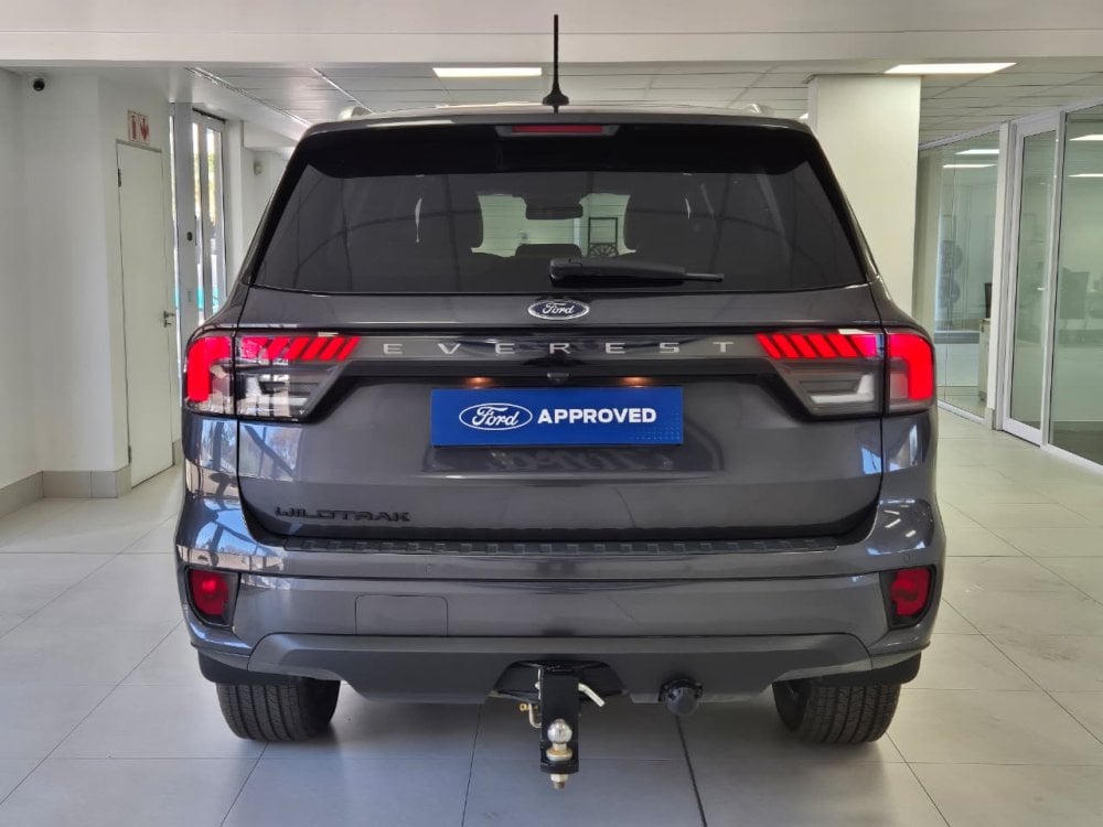 Photo 5 of 18