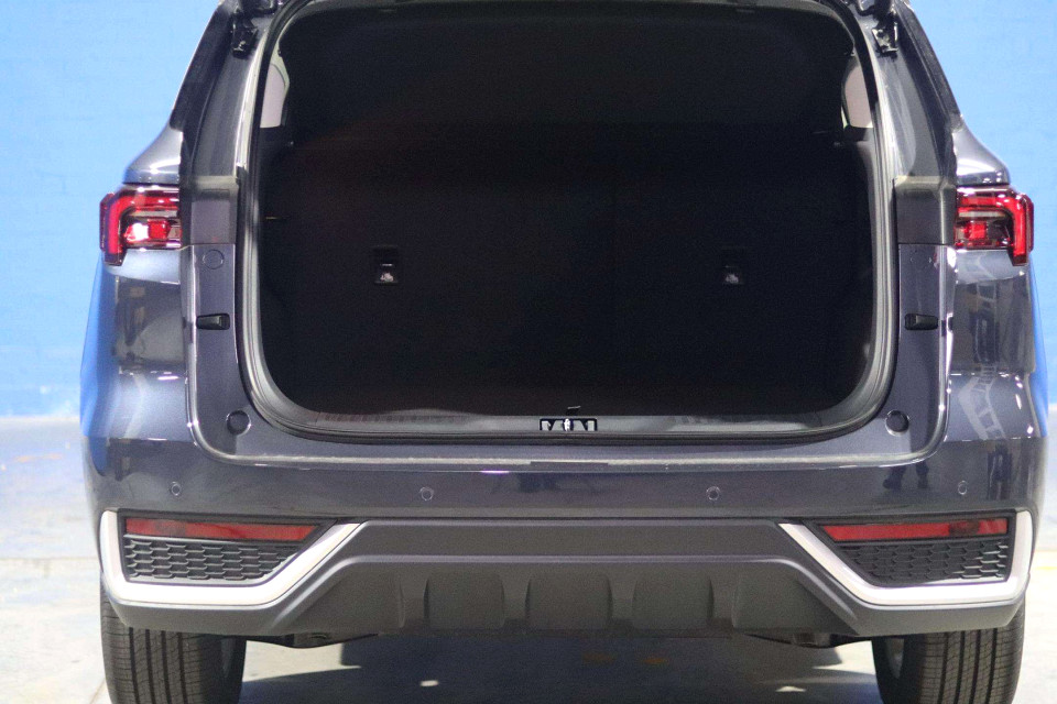 Photo 4 of 10
