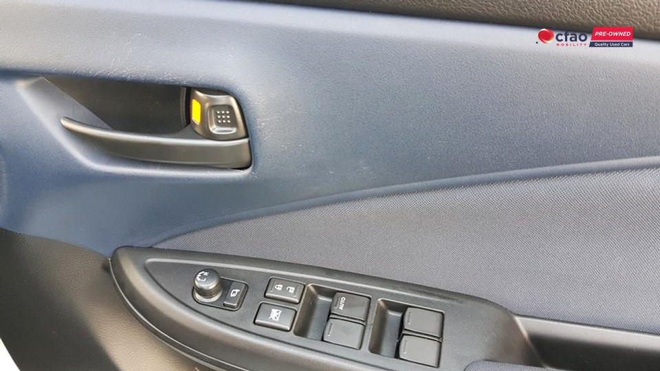 Photo 12 of 24
