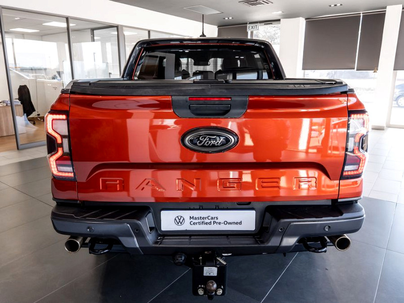 Photo 14 of 30