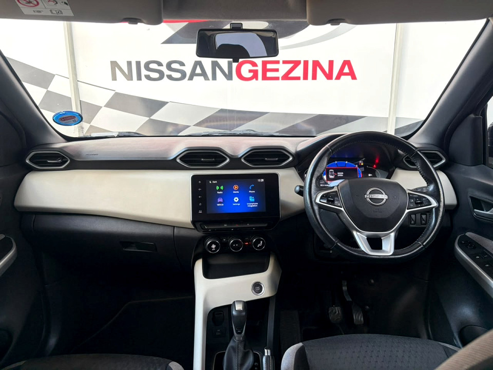 Photo 9 of 16