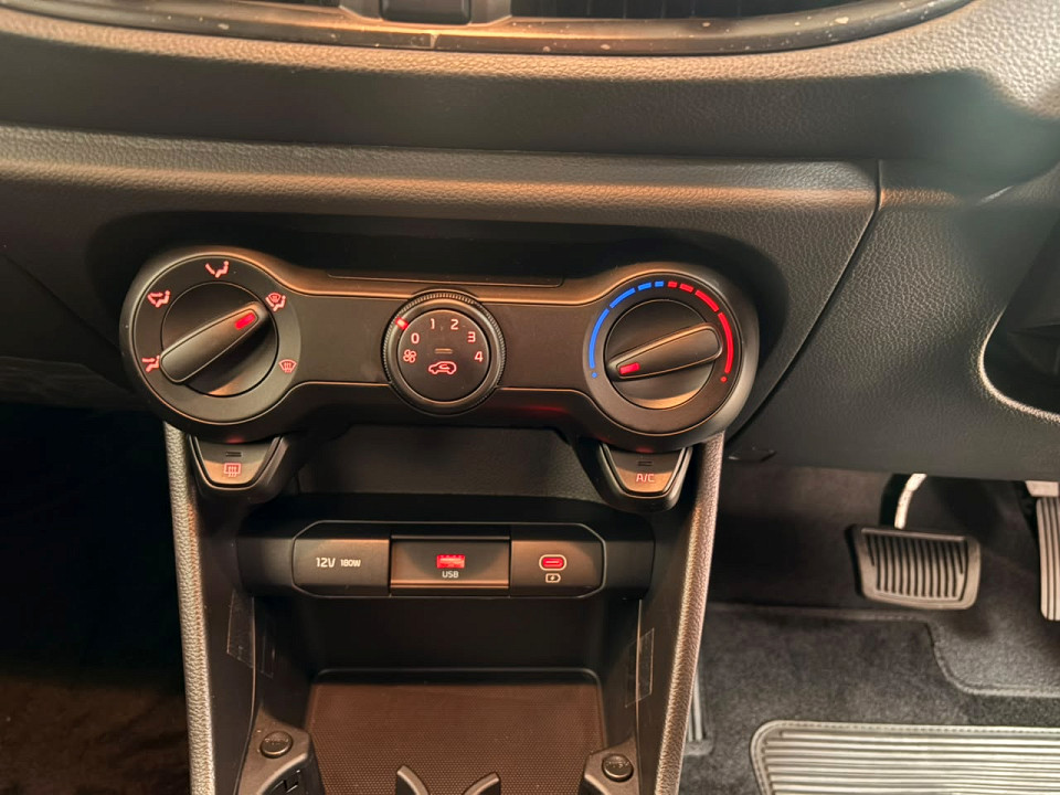 Photo 18 of 20