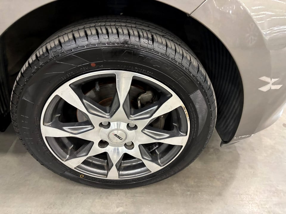 Photo 9 of 15