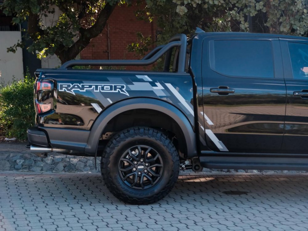Photo 25 of 30