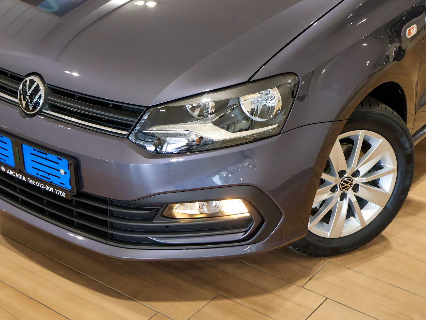Photo 14 of 24