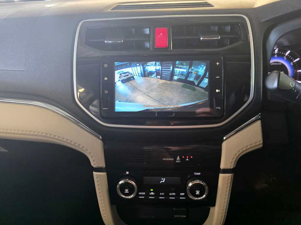 Photo 10 of 21