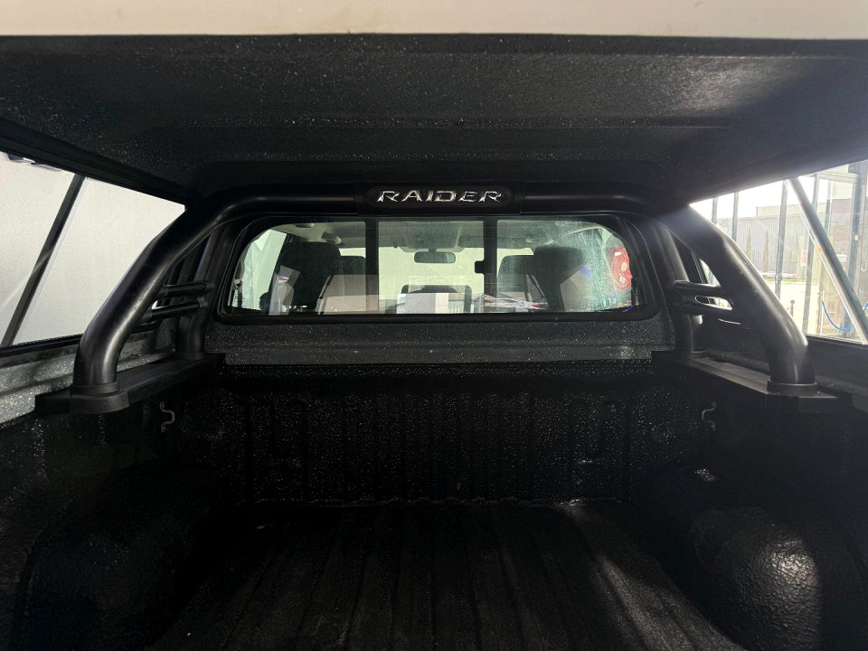 Photo 22 of 28
