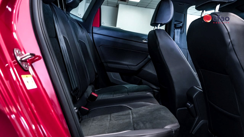 Photo 18 of 27