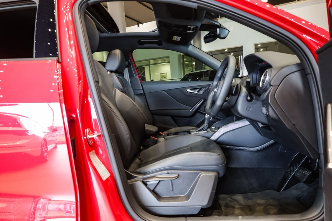 Photo 11 of 23