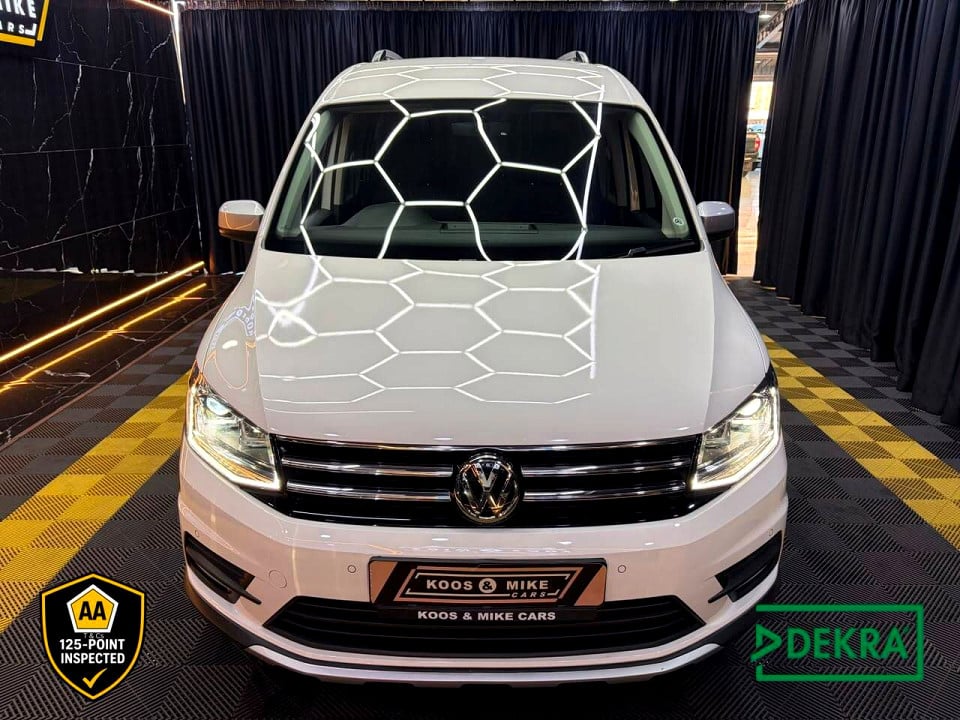 Photo 4 of 23