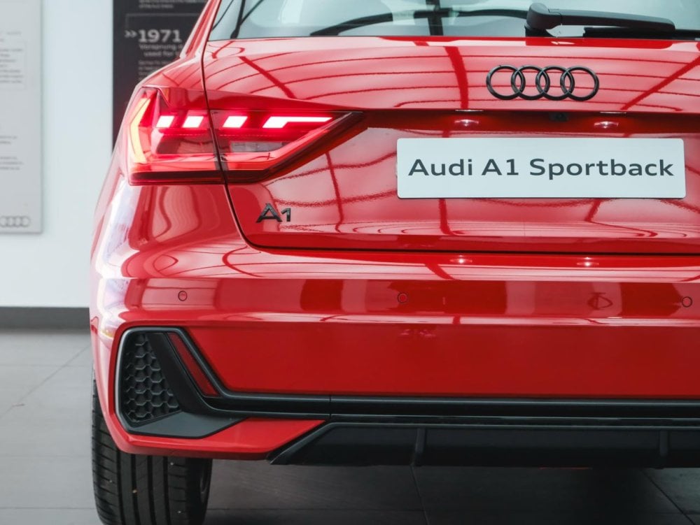 Photo 20 of 25