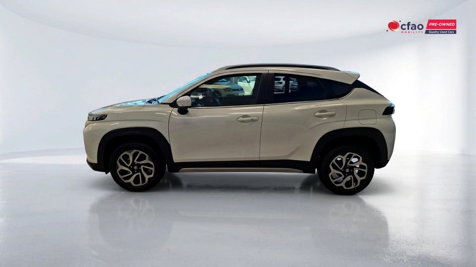 Photo 11 of 25