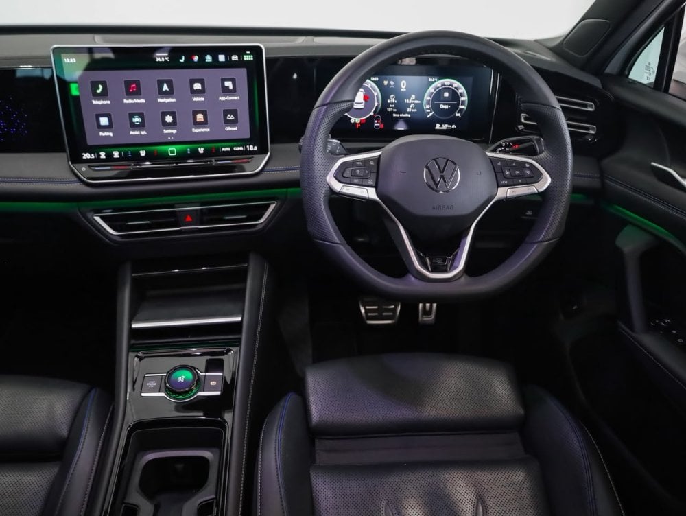 Photo 18 of 26