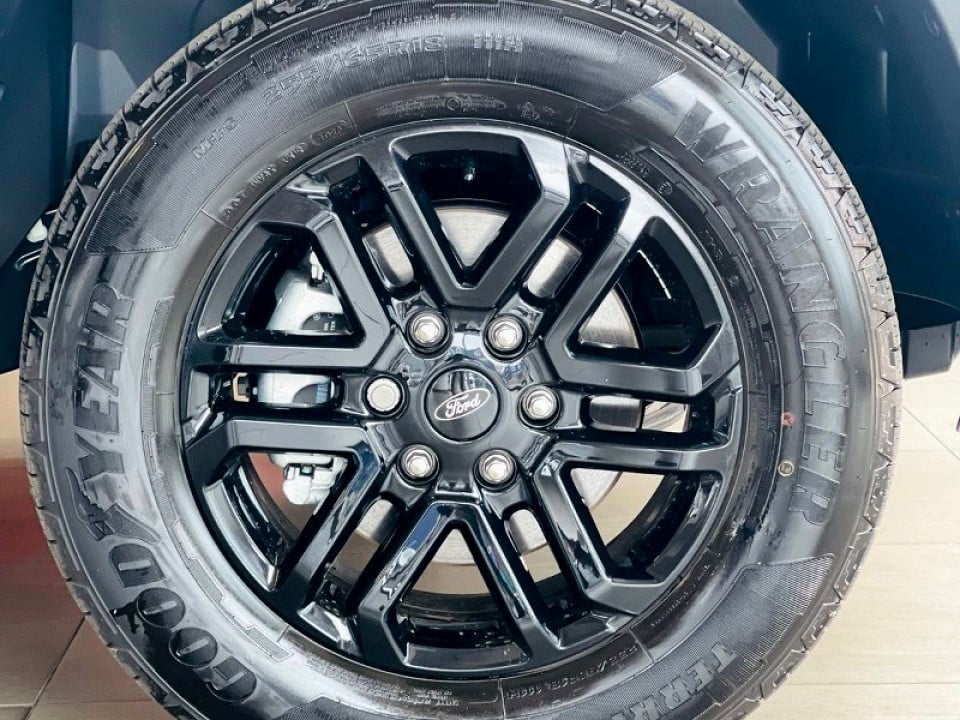 Photo 20 of 24