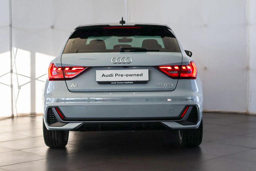 Photo 10 of 26