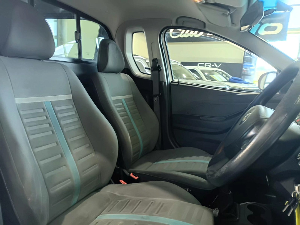 Photo 23 of 27