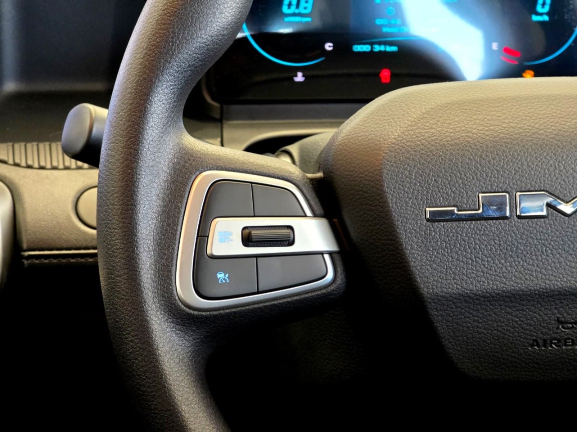 Photo 11 of 33