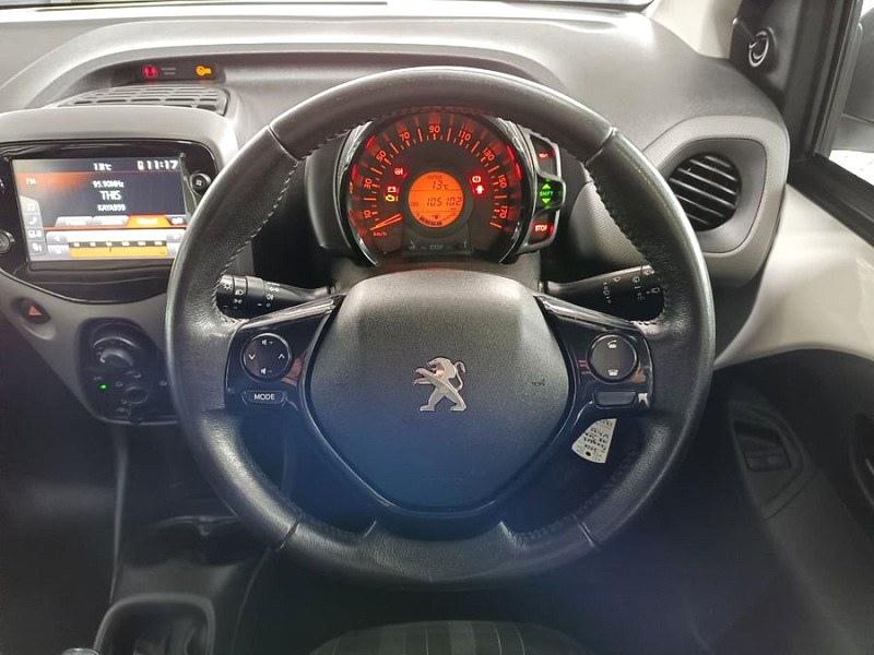 Photo 18 of 23
