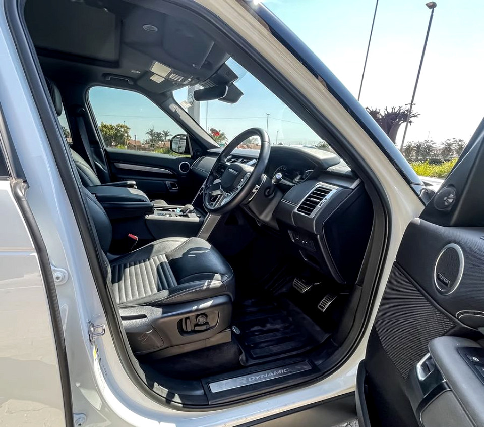 Photo 11 of 17