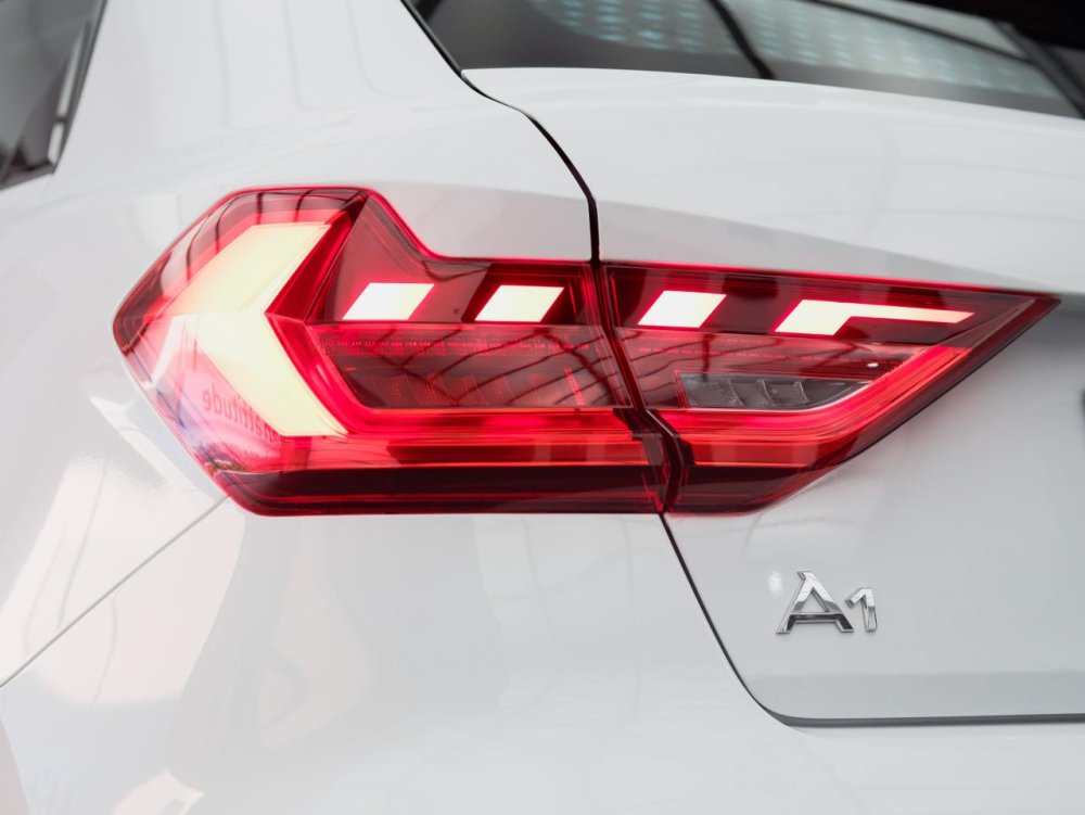 Photo 19 of 24