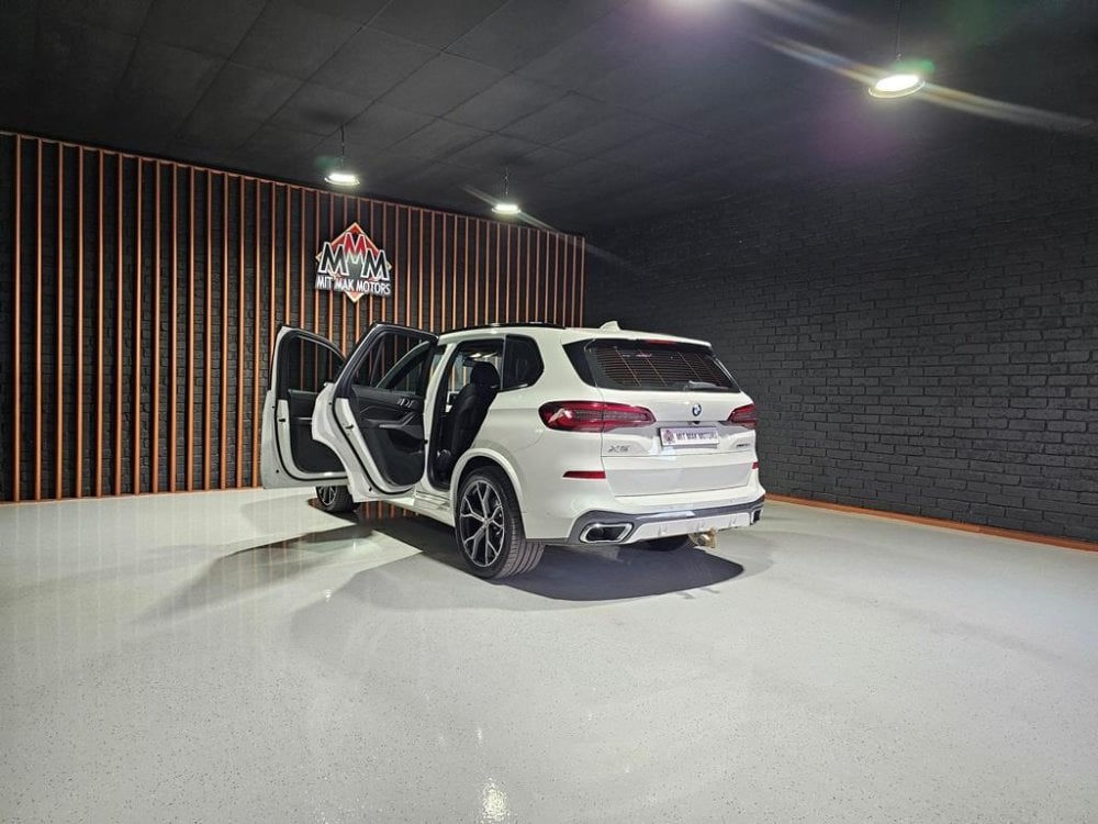 Photo 24 of 30