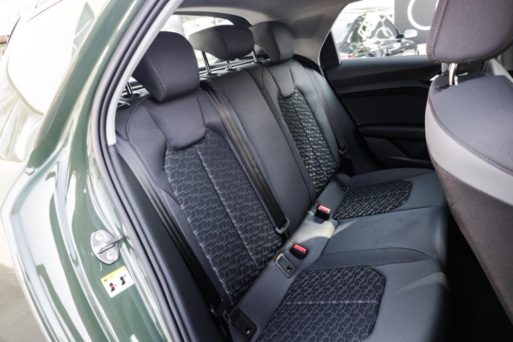 Photo 17 of 21