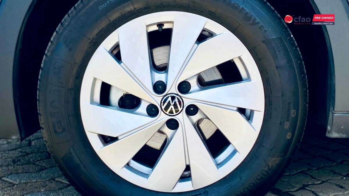 Photo 14 of 21