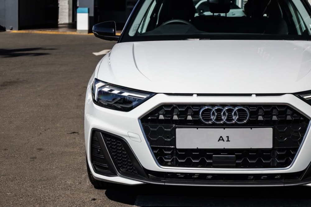 Photo 4 of 20