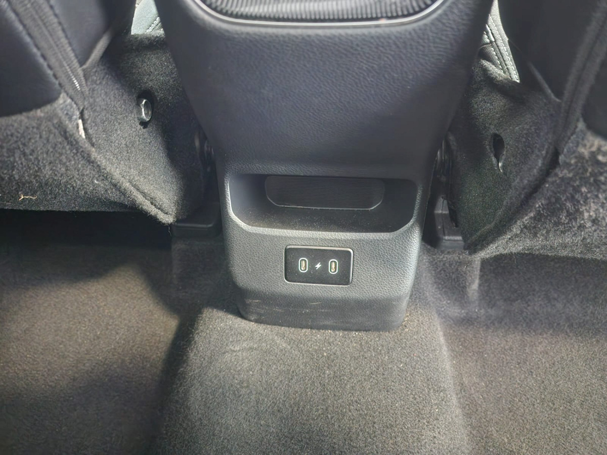 Photo 19 of 20
