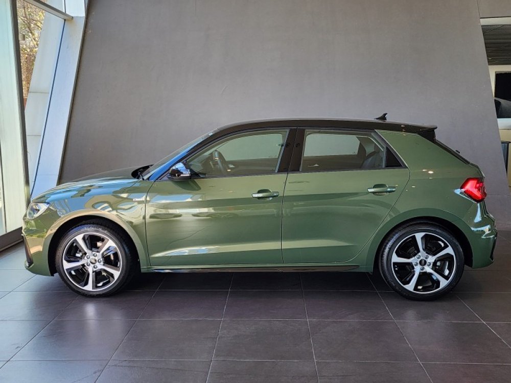 Photo 7 of 20