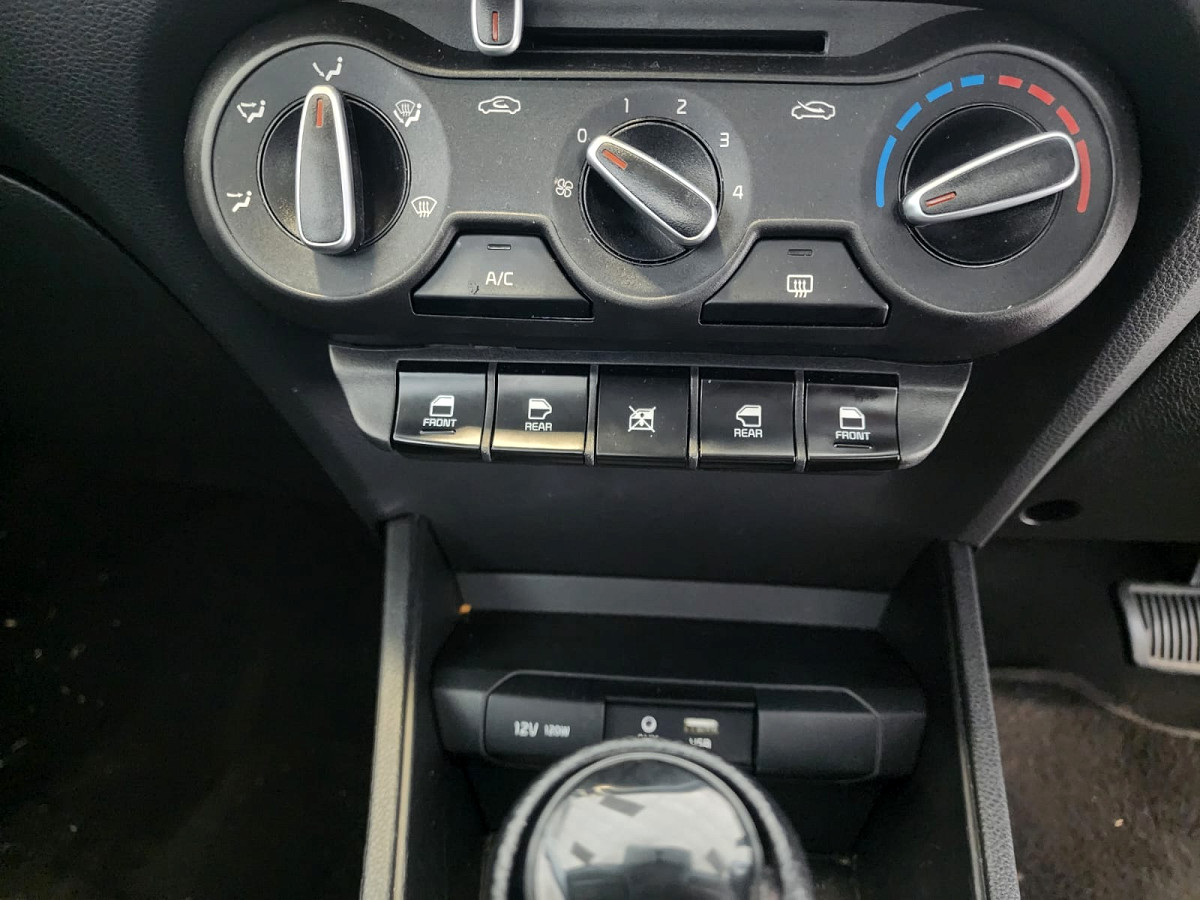 Photo 18 of 22