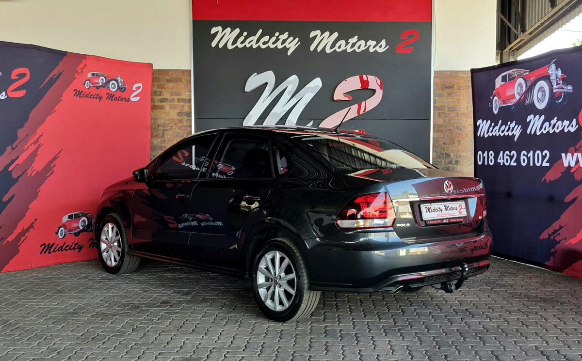 Photo 3 of 11