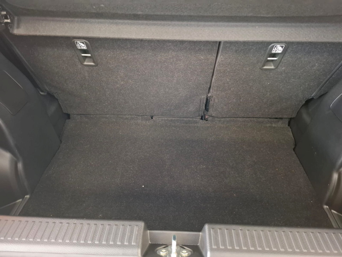Photo 7 of 12
