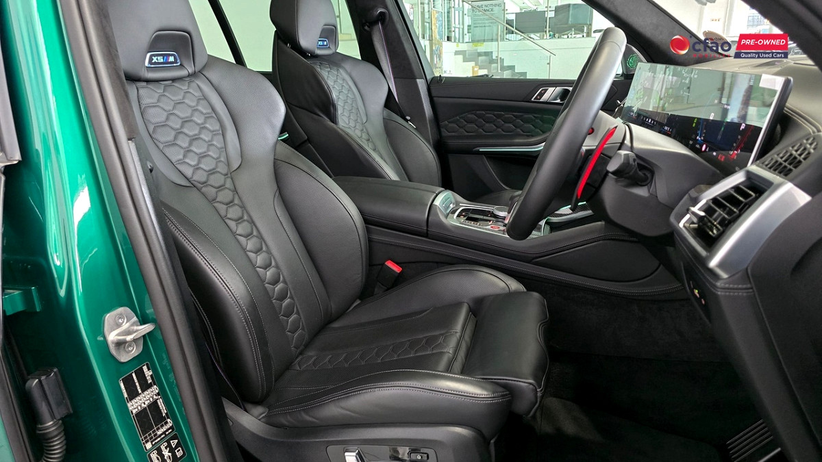Photo 13 of 20