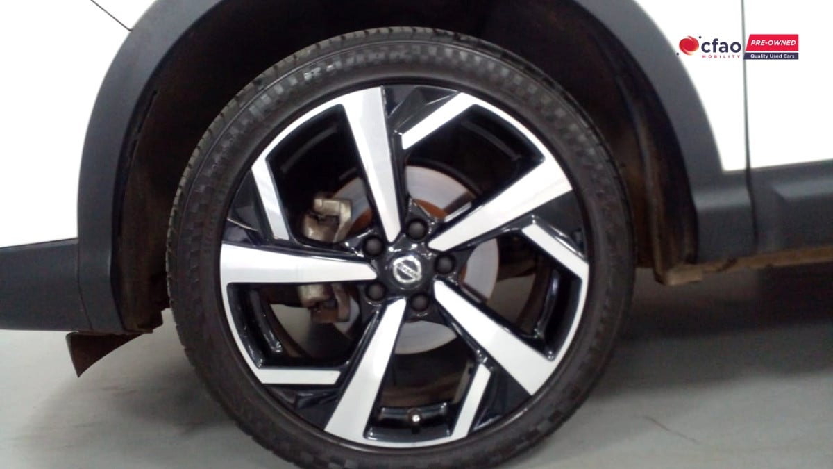 Photo 10 of 20