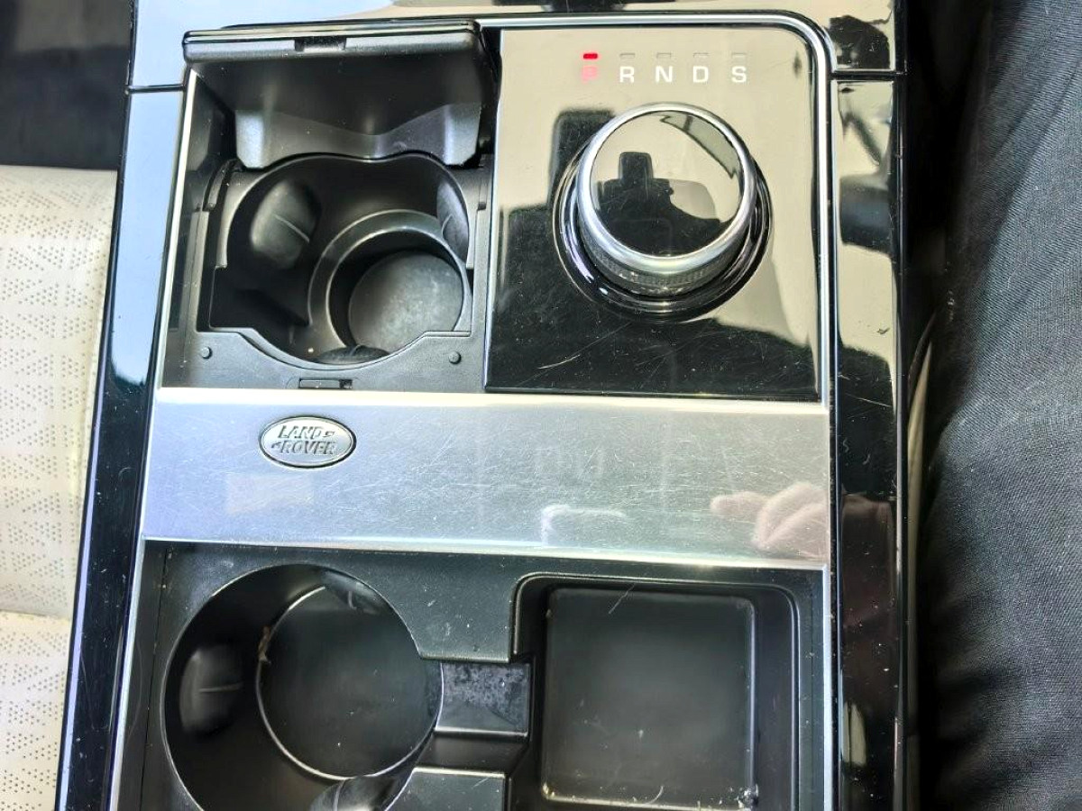 Photo 18 of 25