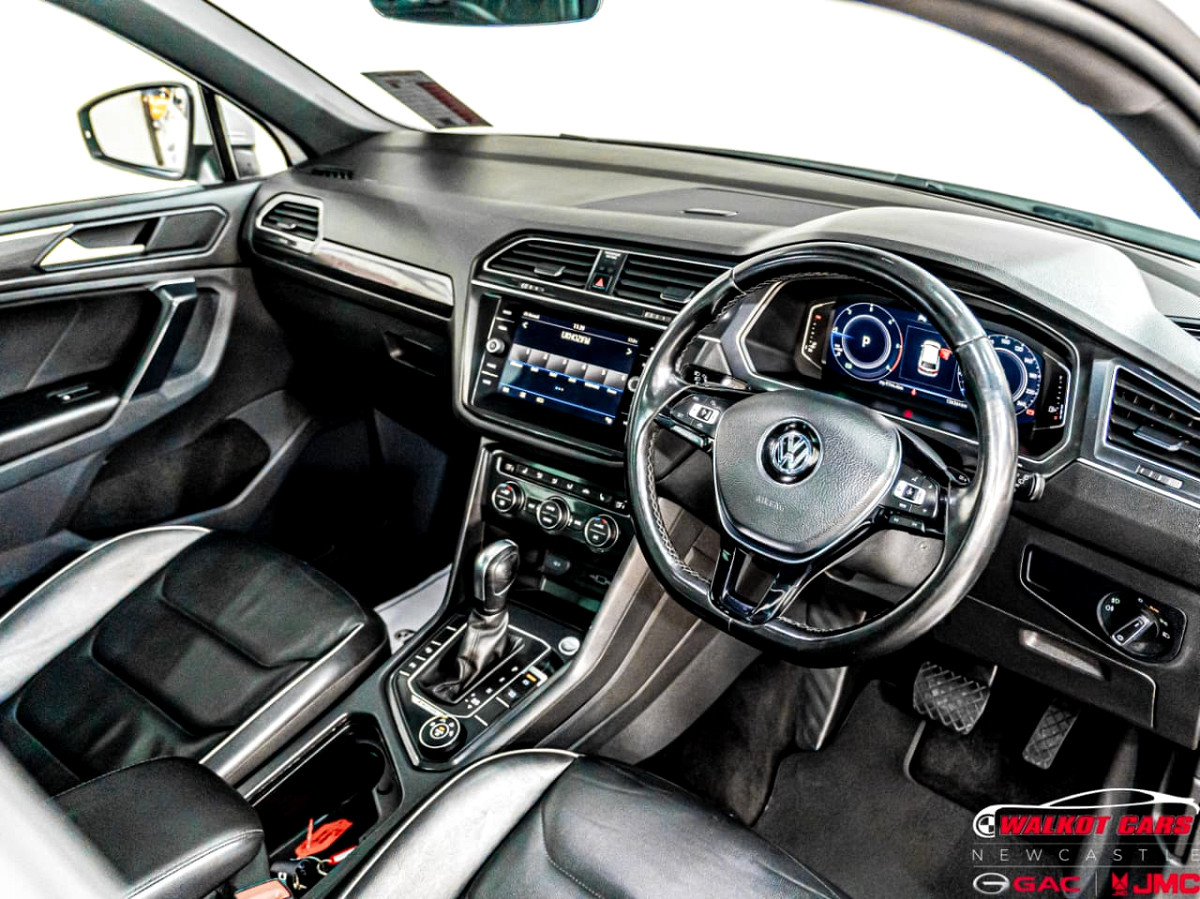 Photo 8 of 30