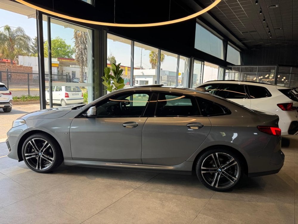 Photo 5 of 18