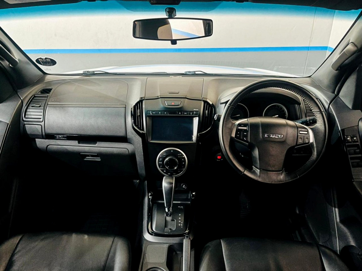 Photo 12 of 20
