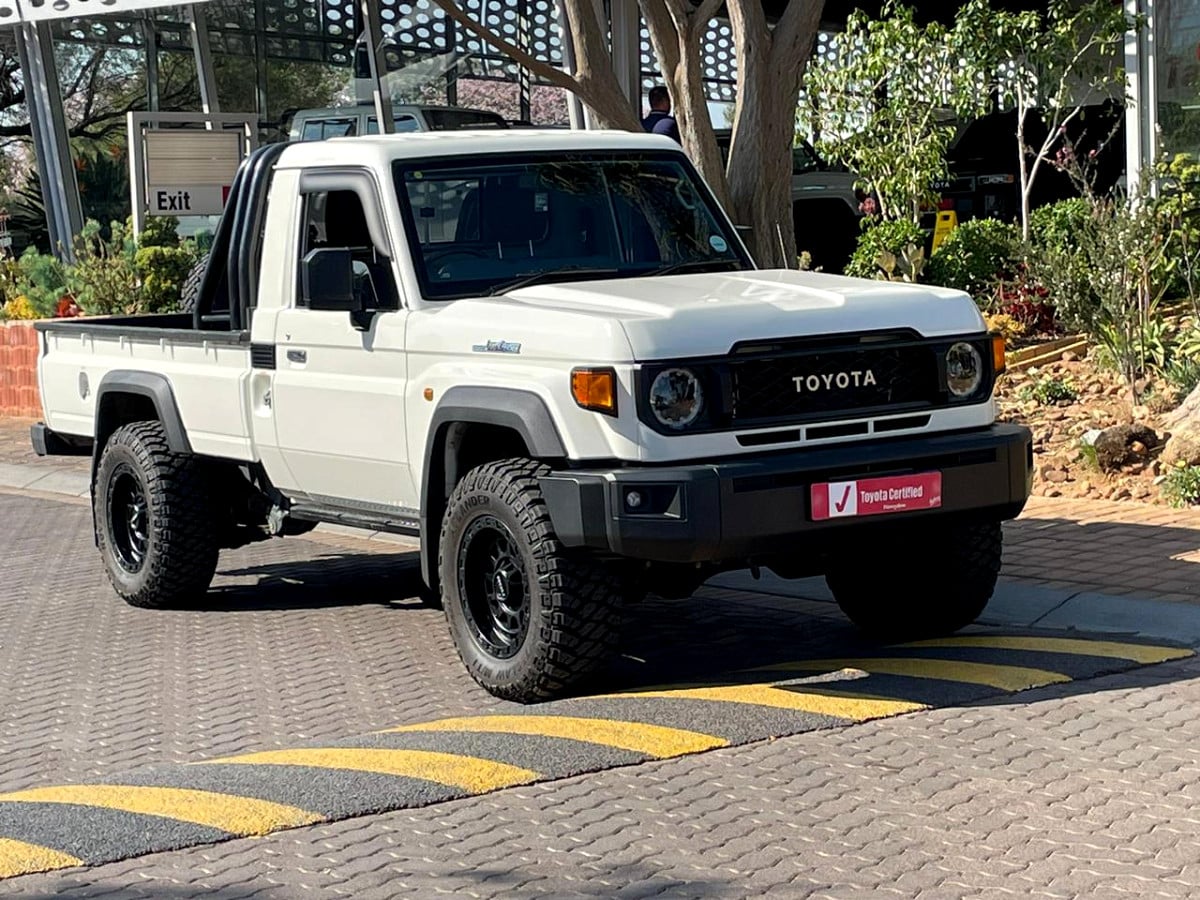 Photo 2 of 16