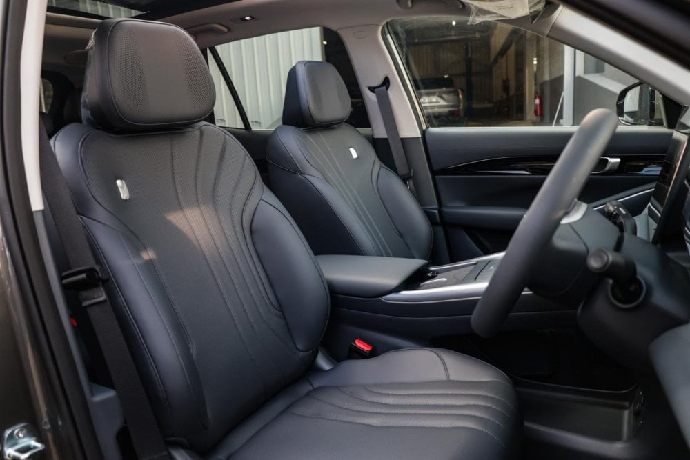 Photo 10 of 20