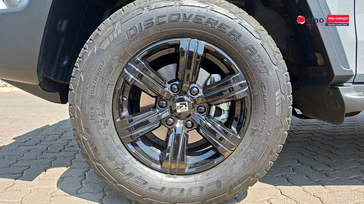 Photo 10 of 26