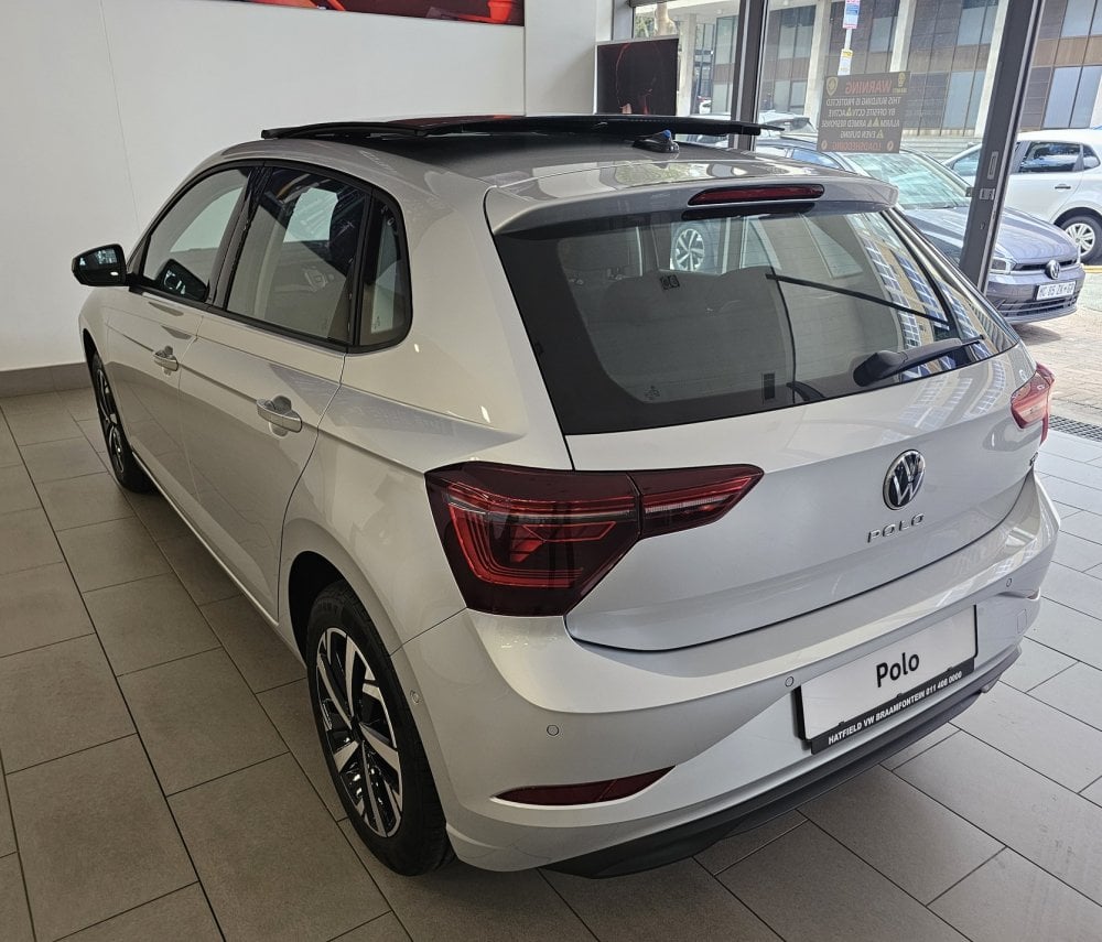Photo 2 of 33