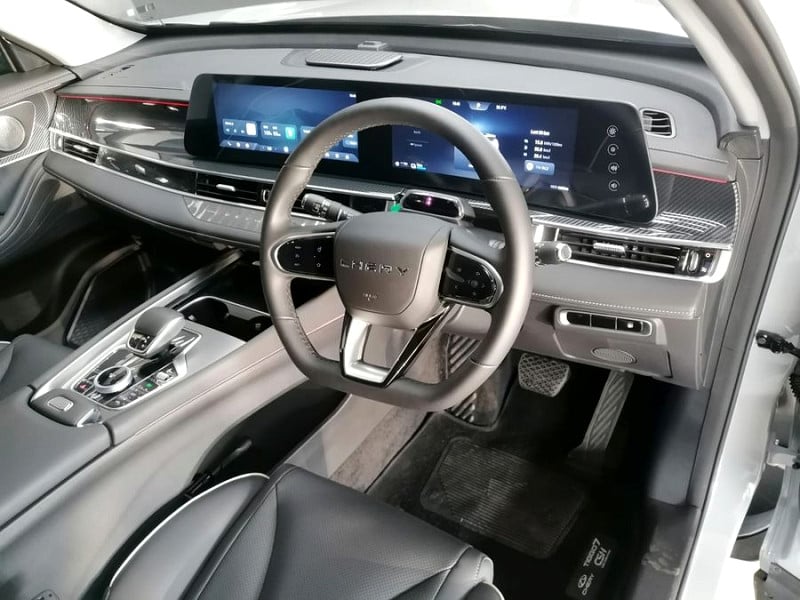 Photo 23 of 30