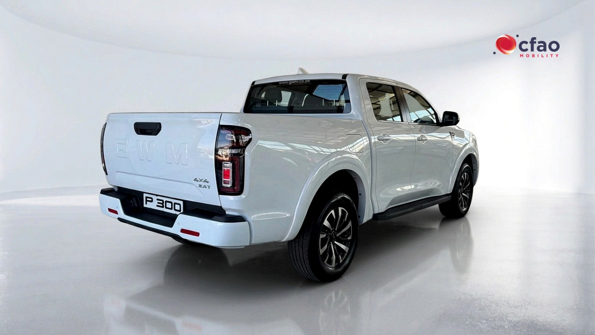 Photo 9 of 16