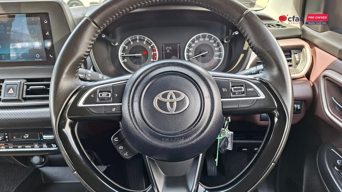 Photo 17 of 24