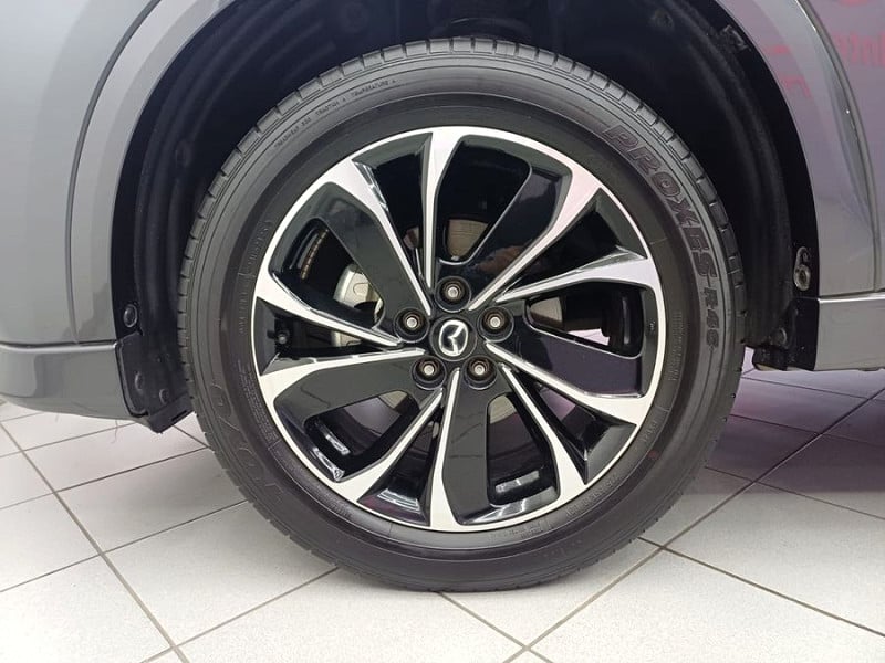 Photo 16 of 30