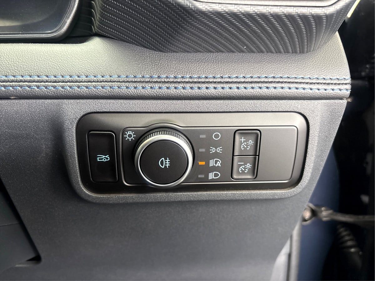 Photo 11 of 13