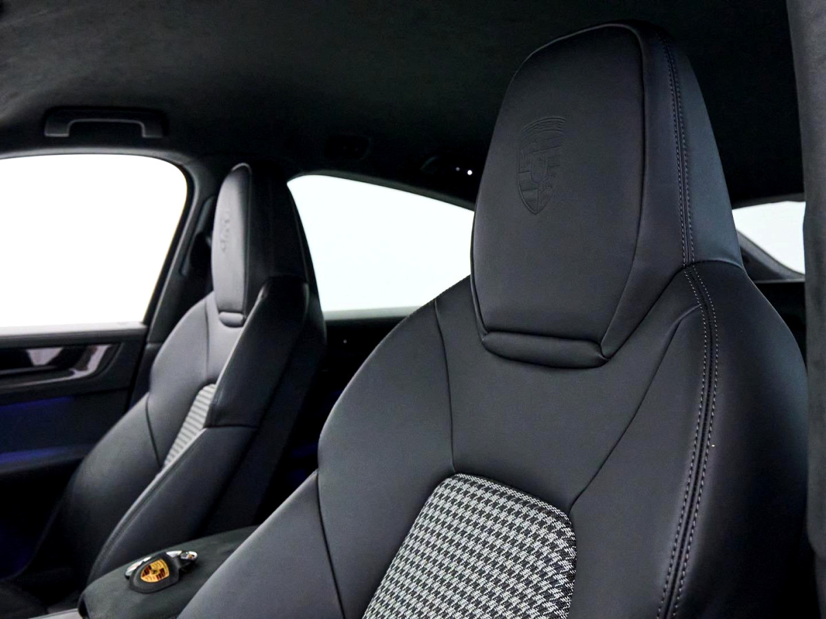 Photo 19 of 30