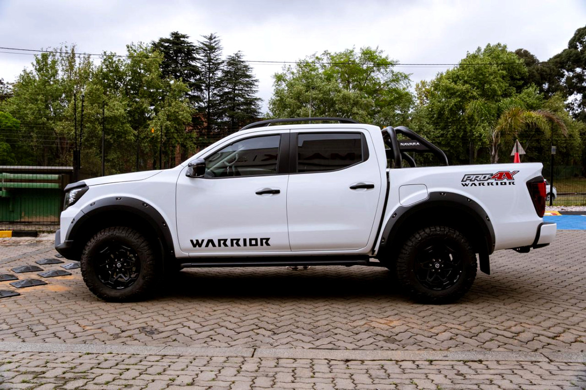 Photo 3 of 28